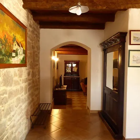 Сasa de vacaciones Haus In Mit Terrasse Und Schoener Aussicht
